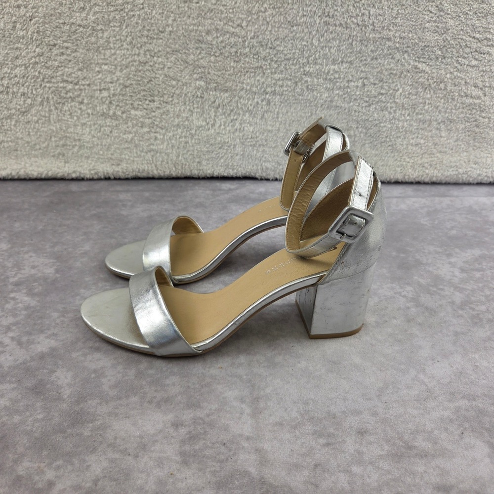CL Laundry Silver Metallic Block Heel Ankle Strap Sandals JVCB-001 Size 9